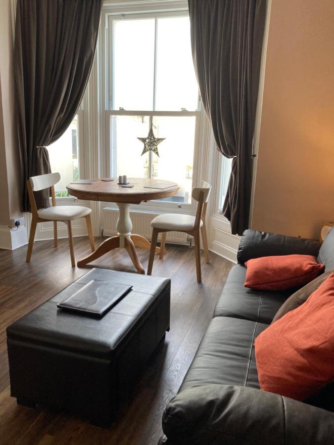 Apartments 41 هاستَنغ المظهر الخارجي الصورة
