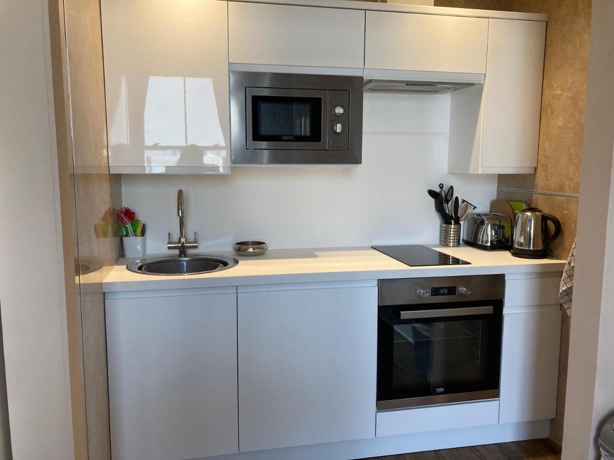 Apartments 41 هاستَنغ المظهر الخارجي الصورة